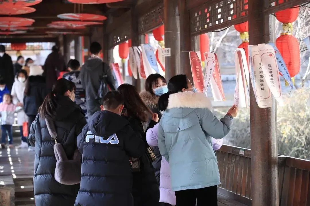 元宵喜乐|福兔开春，来宝华山体验花灯下的中国式浪漫！