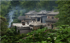 雨中入宝华，体味别样“泡山”